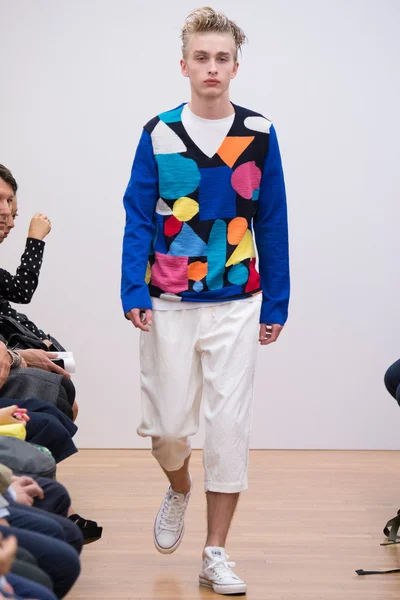 Look 24